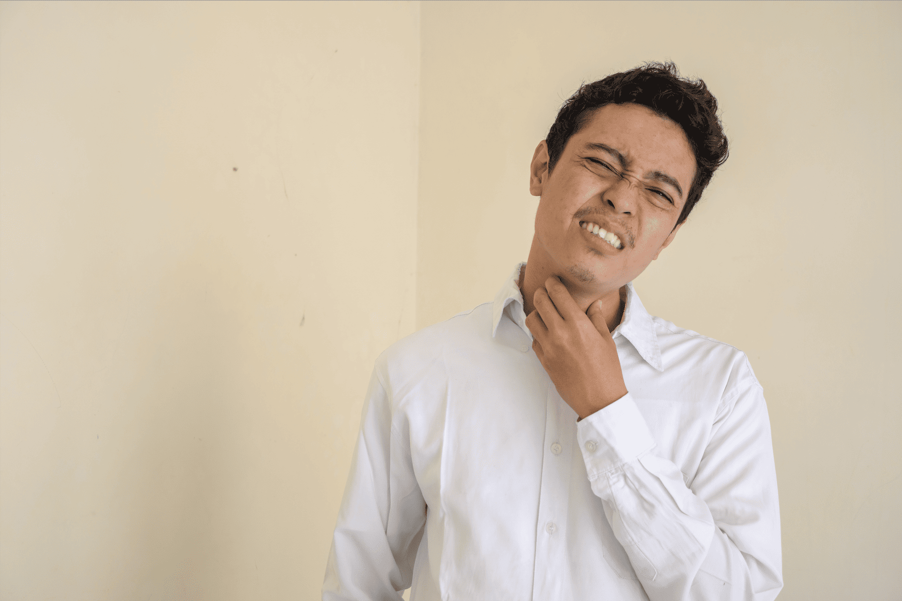 Submandibular Abscess: Symptoms, Causes, and Emergency Treatment